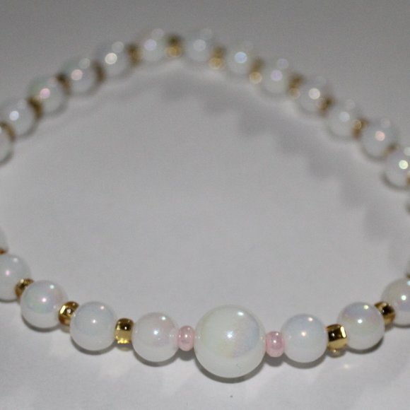 Ivory White pearl beads with gold and pink Czech beads - Picture 1 of 2